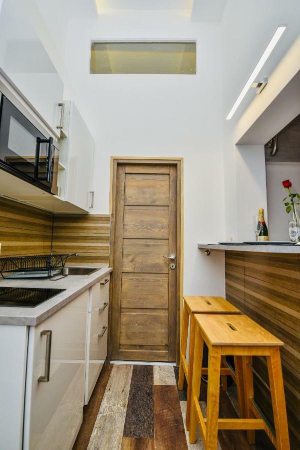 Heart Apartment With Free Private Parking Budapest Exterior photo