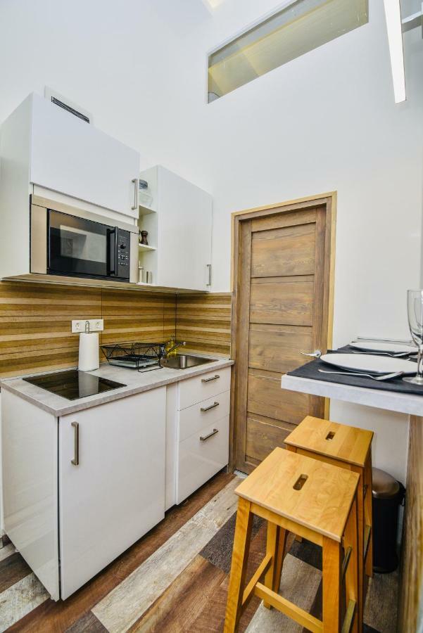 Heart Apartment With Free Private Parking Budapest Exterior photo