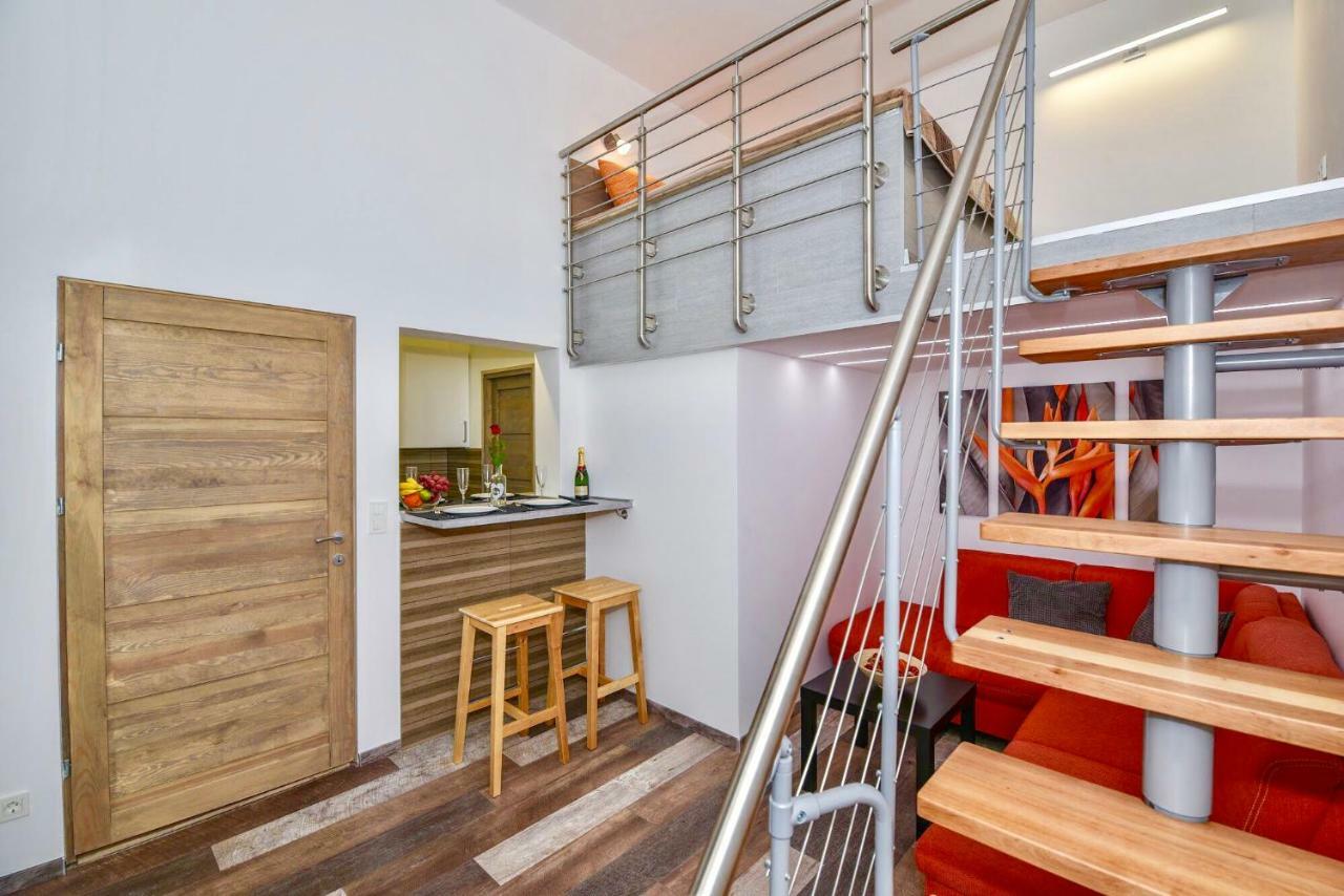 Heart Apartment With Free Private Parking Budapest Exterior photo